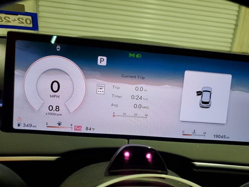 2026 GENESIS GV70 2.5T STANDARD 9