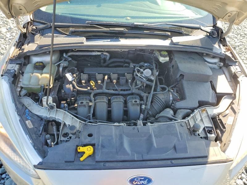2017 FORD FOCUS SE 11