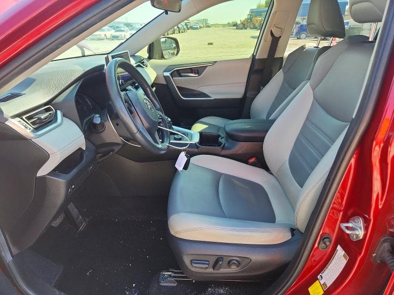 2024 TOYOTA RAV4 XLE PREMIUM 7