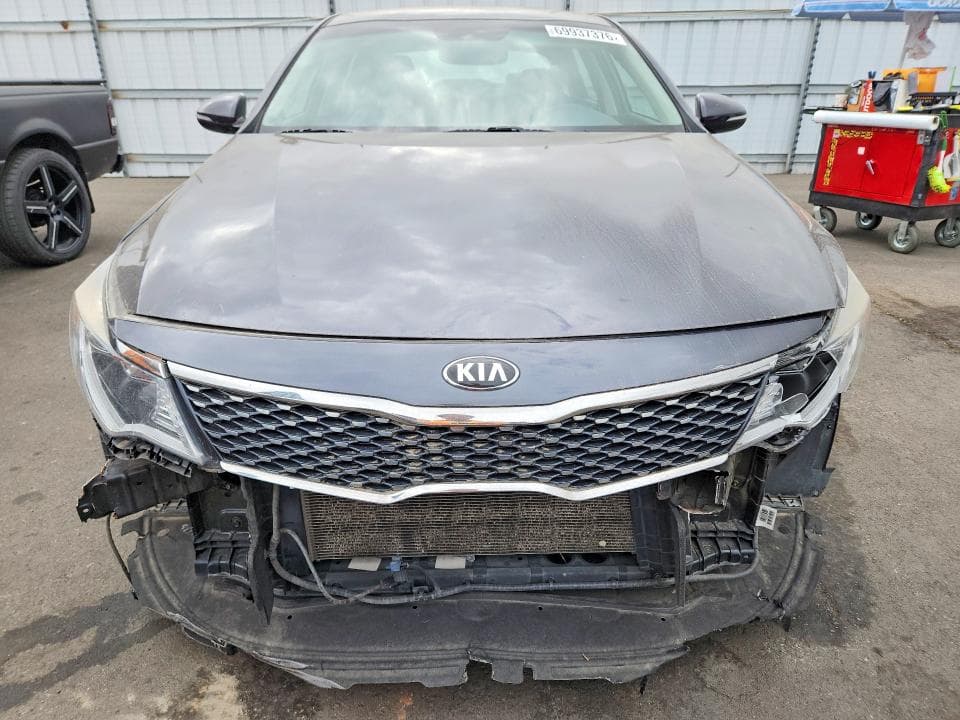2018 KIA OPTIMA S 5