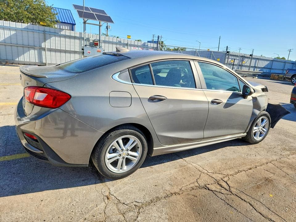 2017 CHEVROLET CRUZE LT 3