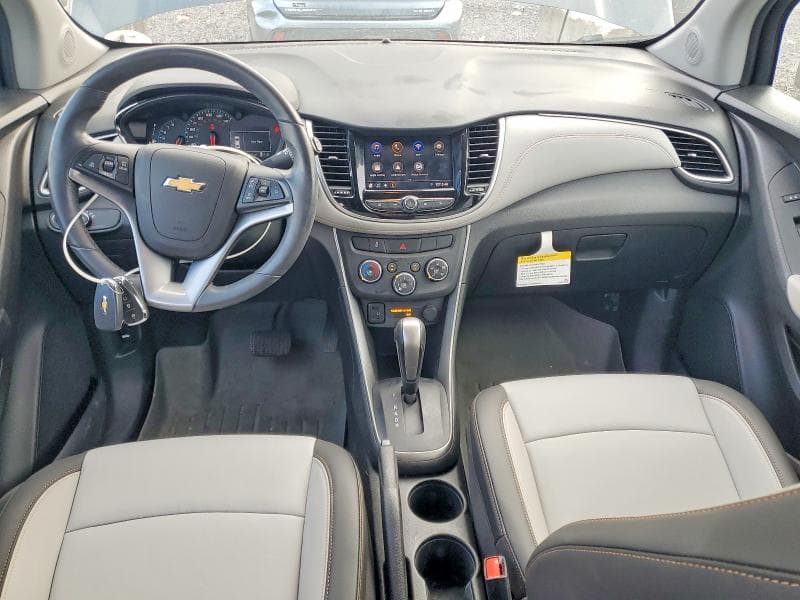 2022 CHEVROLET TRAX 1LT 8