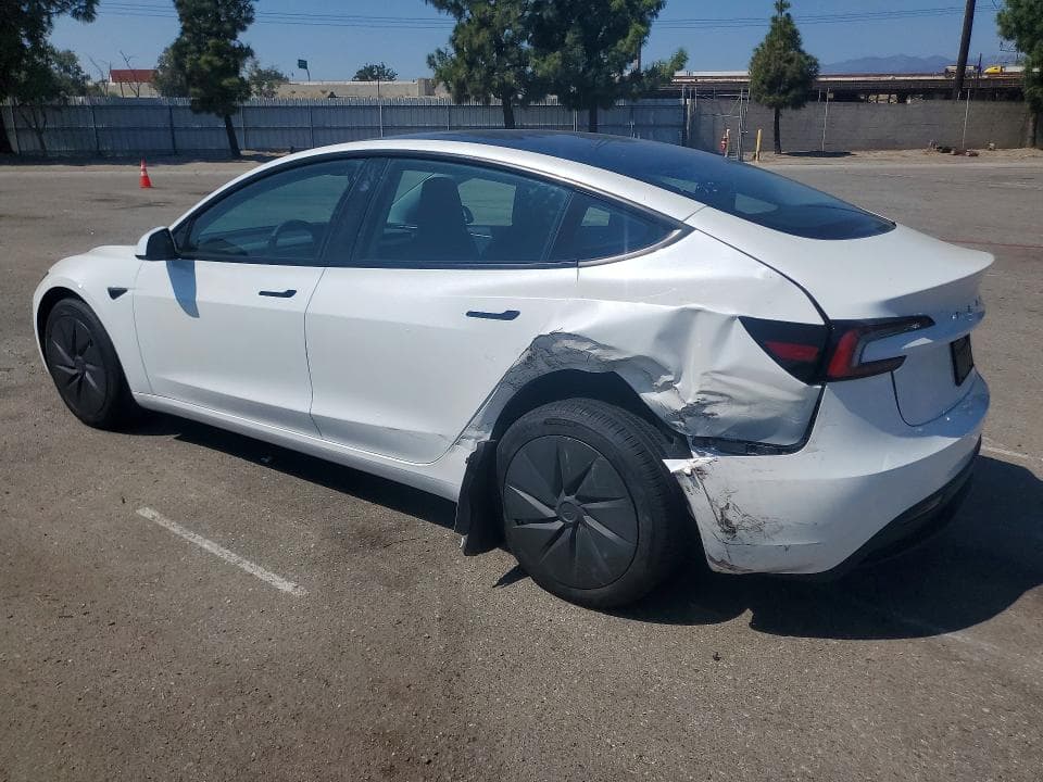 2025 TESLA MODEL 3 2