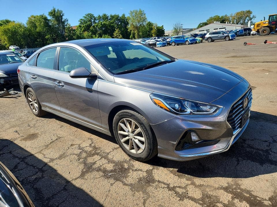 2019 HYUNDAI SONATA SE 4