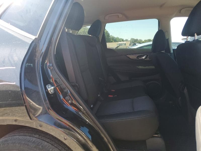 2018 NISSAN ROGUE SV 10