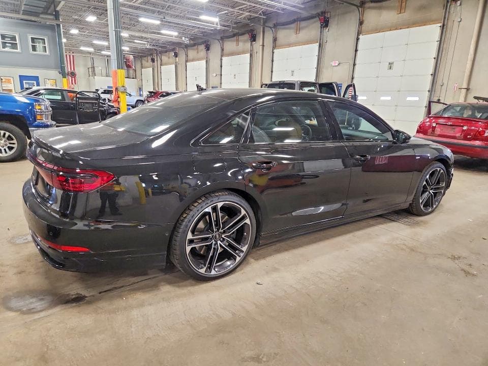 2025 AUDI A8 L 3