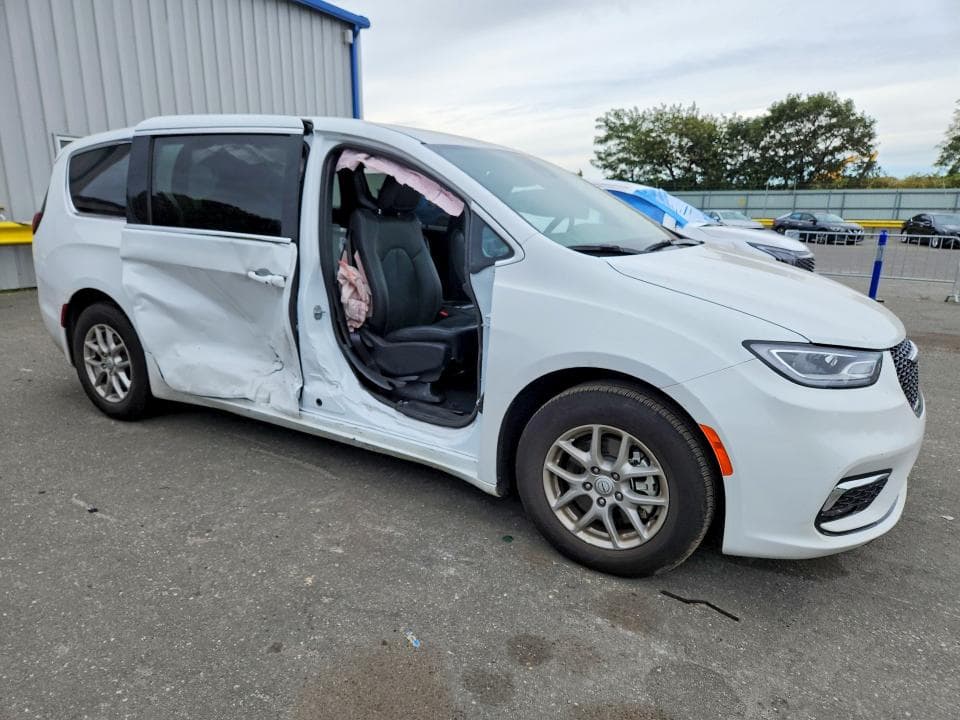 2026 CHRYSLER PACIFICA SELECT 4