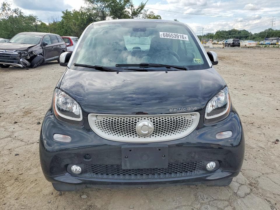 2017 SMART FORTWO 5