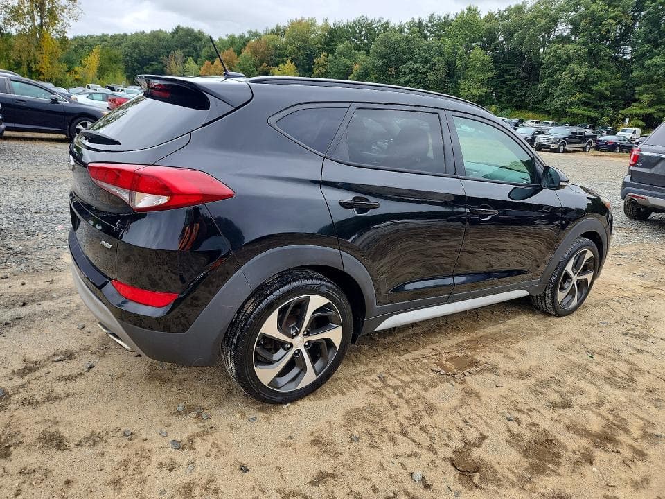 2017 HYUNDAI TUCSON VALUE 3