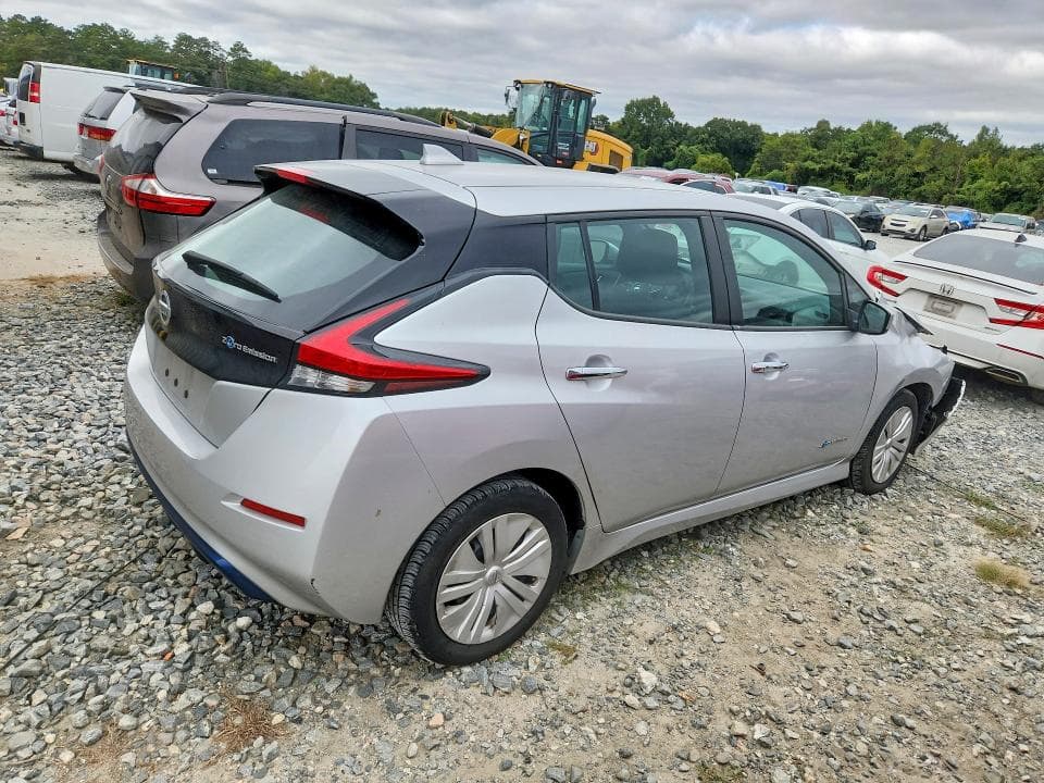 2018 NISSAN LEAF S 3