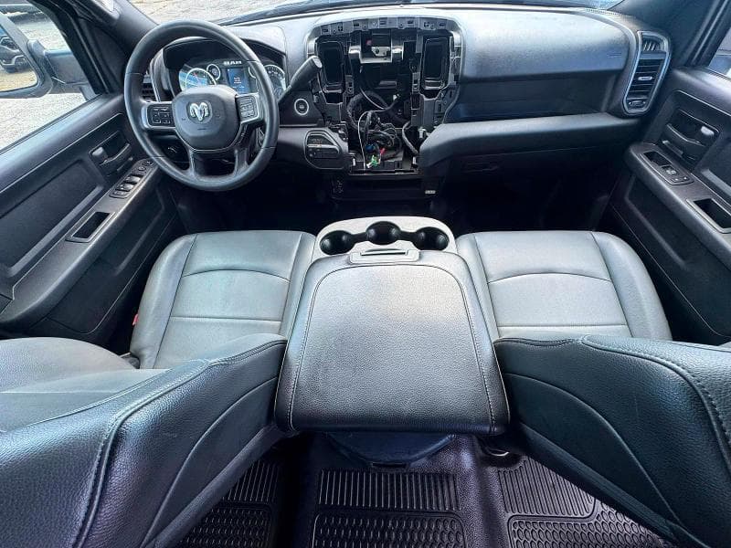 2022 RAM 3500 9