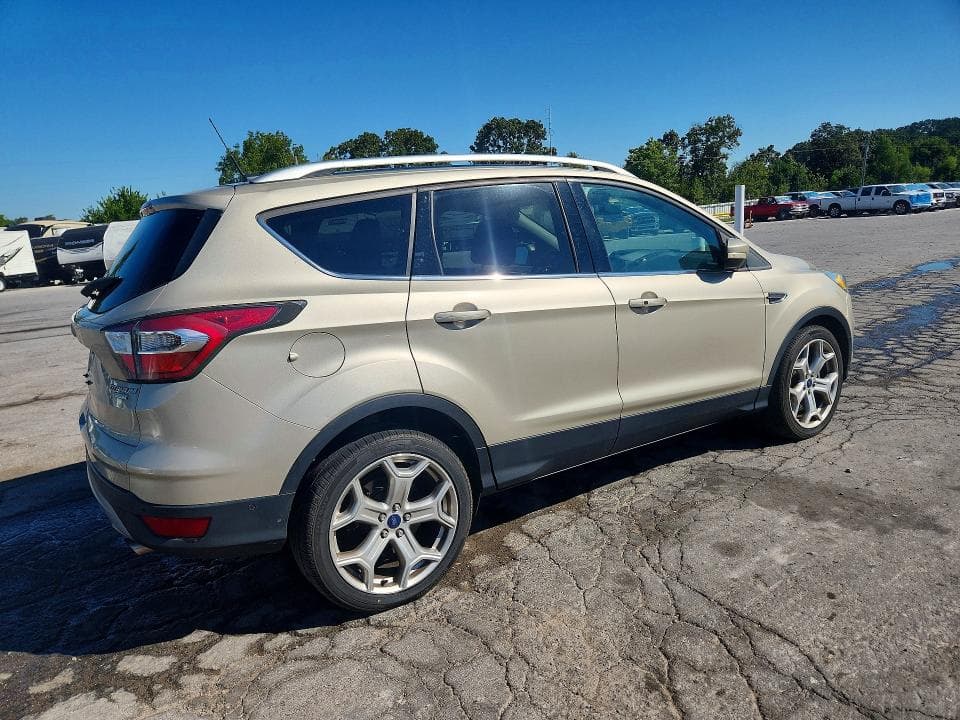 2017 FORD ESCAPE TITANIUM 3