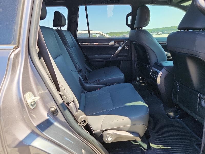 2023 LEXUS GX 460 11