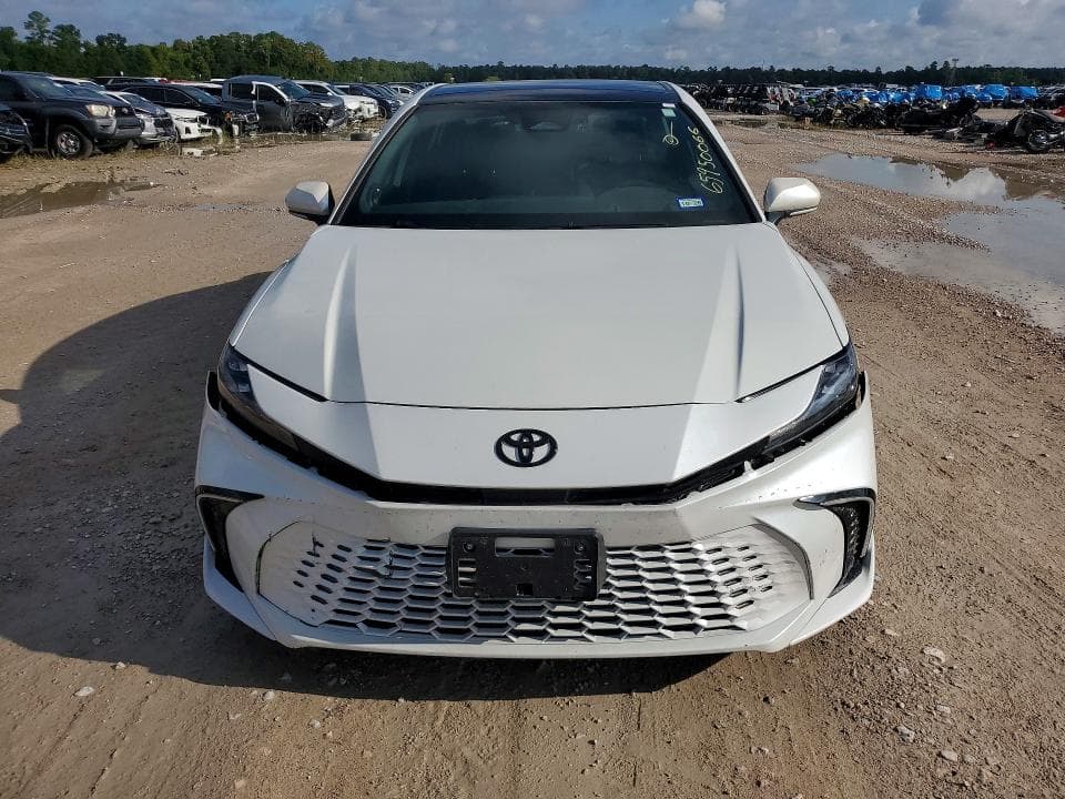 2025 TOYOTA CAMRY XSE 5