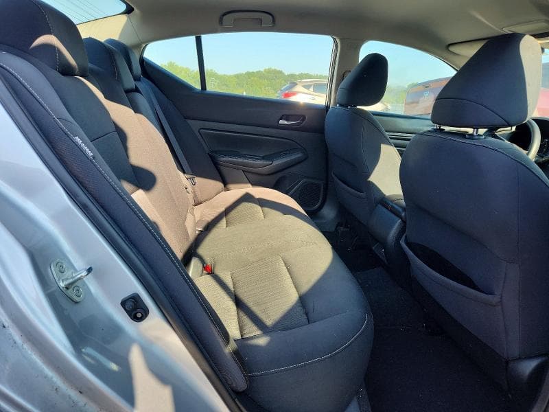 2019 NISSAN ALTIMA S 10