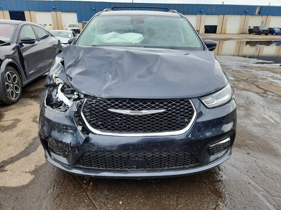 2021 CHRYSLER PACIFICA TOURING L 5
