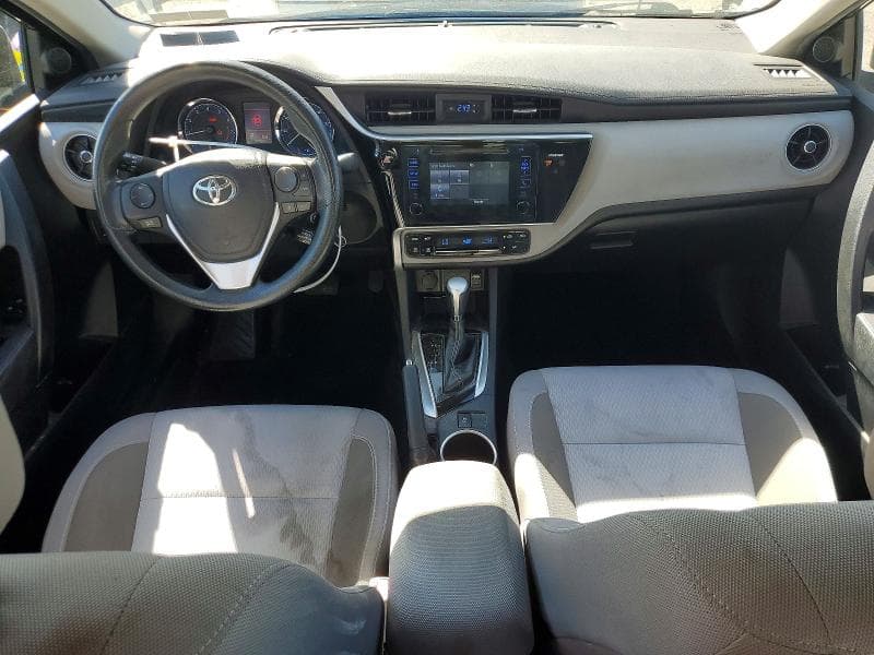 2017 TOYOTA COROLLA LE 8