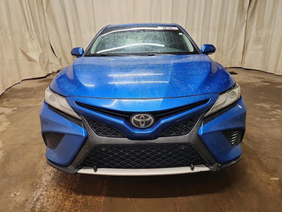 2018 TOYOTA CAMRY XSE 5