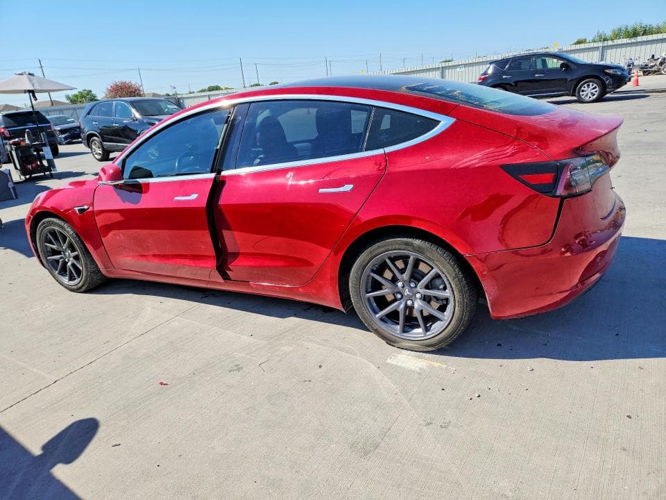 2018 TESLA MODEL 3 2