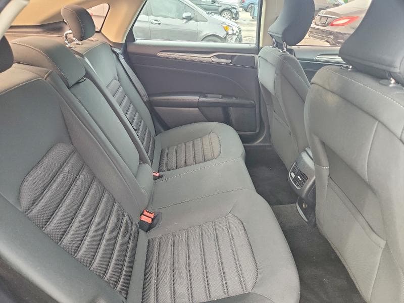 2019 FORD FUSION SE 10