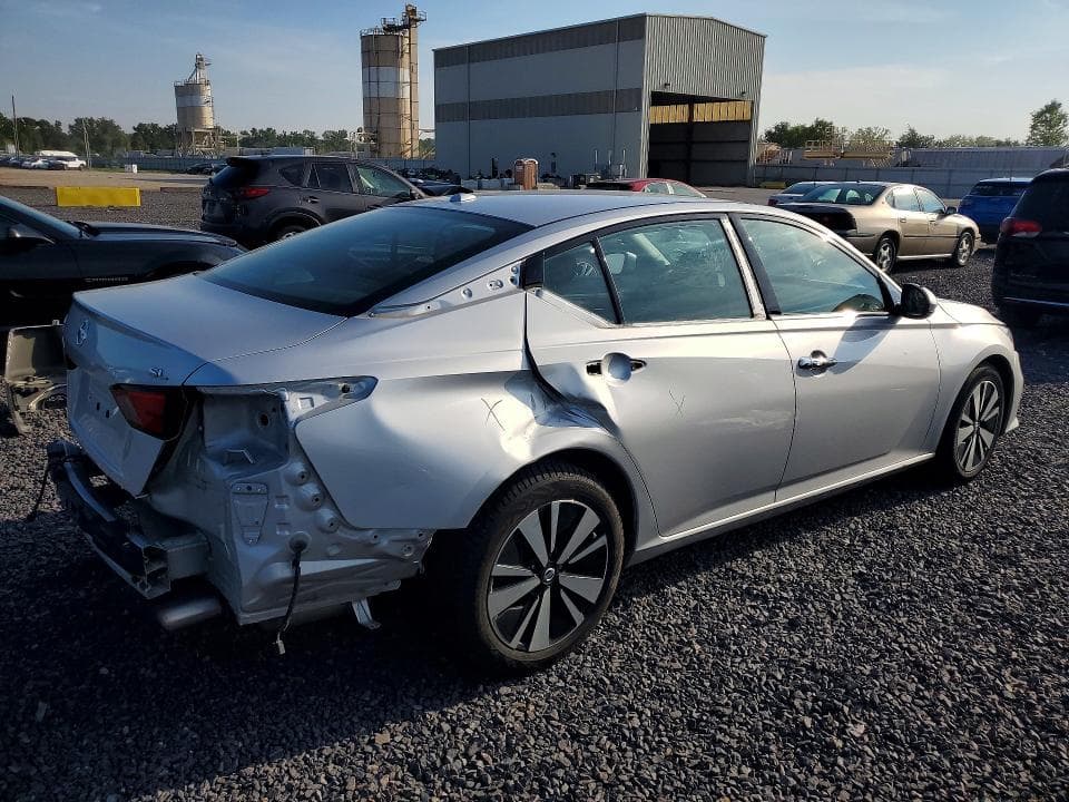 2019 NISSAN ALTIMA SL 3