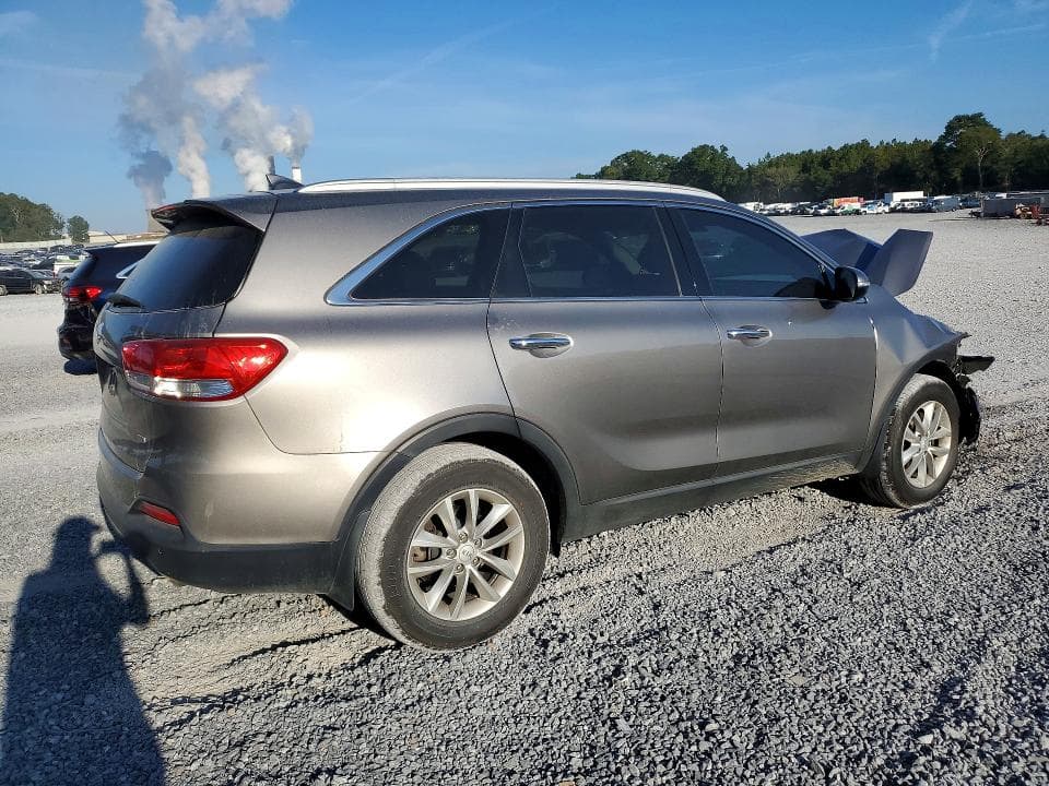 2018 KIA SORENTO LX 3