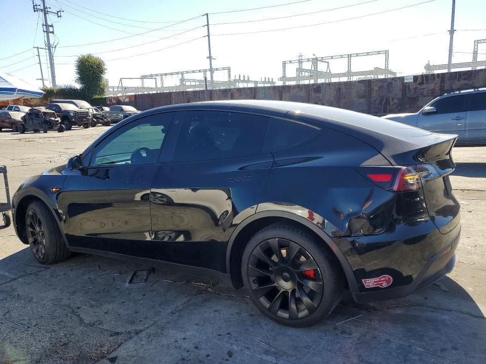 2023 TESLA MODEL Y 2