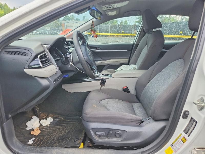 2019 TOYOTA CAMRY LE 7