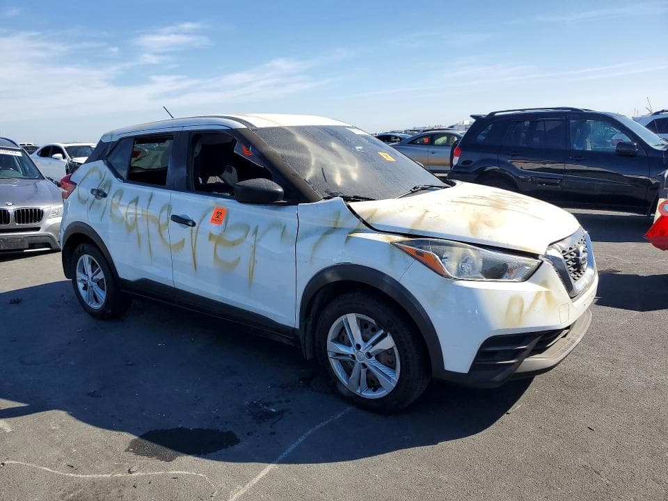 2020 NISSAN KICKS S 4