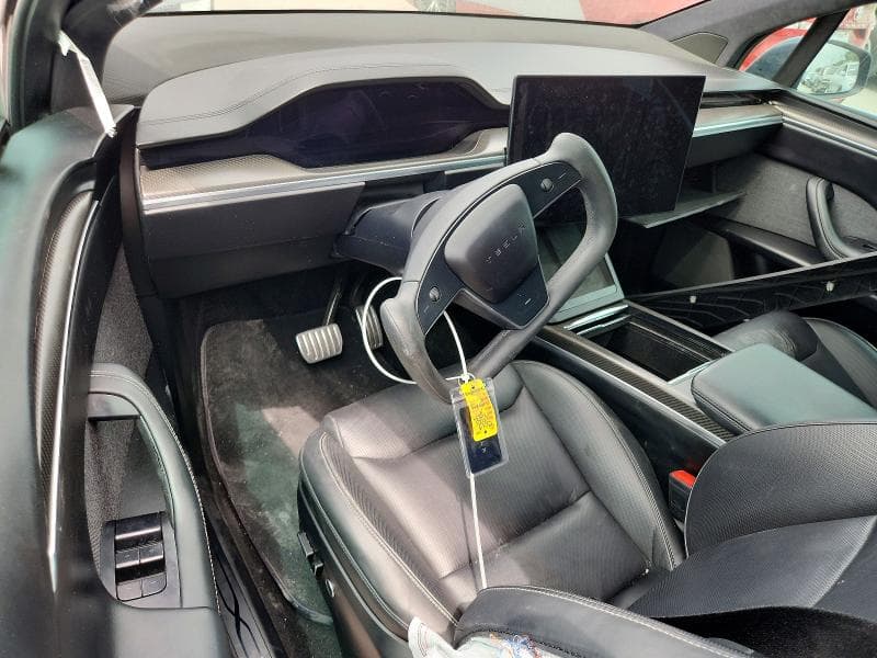 2023 TESLA MODEL X 8