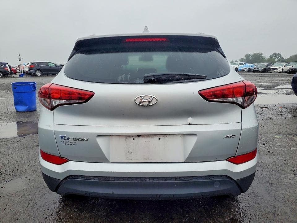 2017 HYUNDAI TUCSON SE PLUS 6
