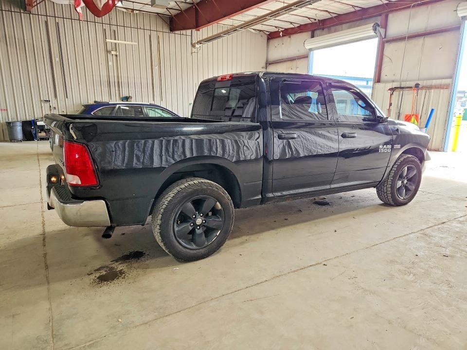 2017 RAM 1500 SLT 3