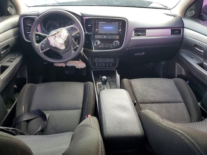 2018 MITSUBISHI OUTLANDER ES 8
