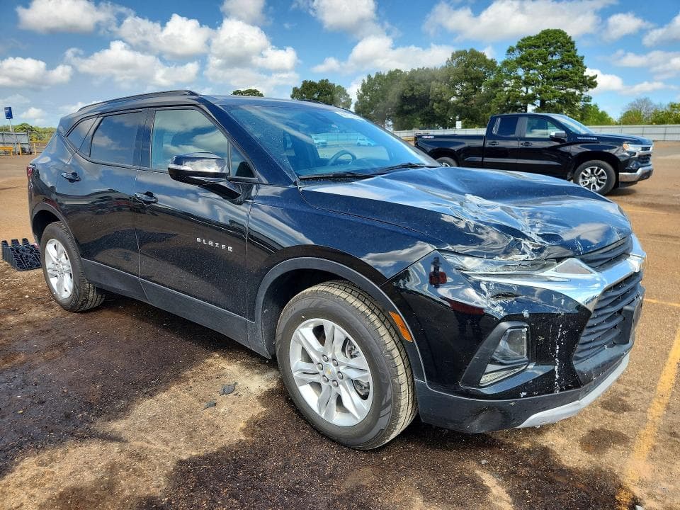2021 CHEVROLET BLAZER 2LT 4