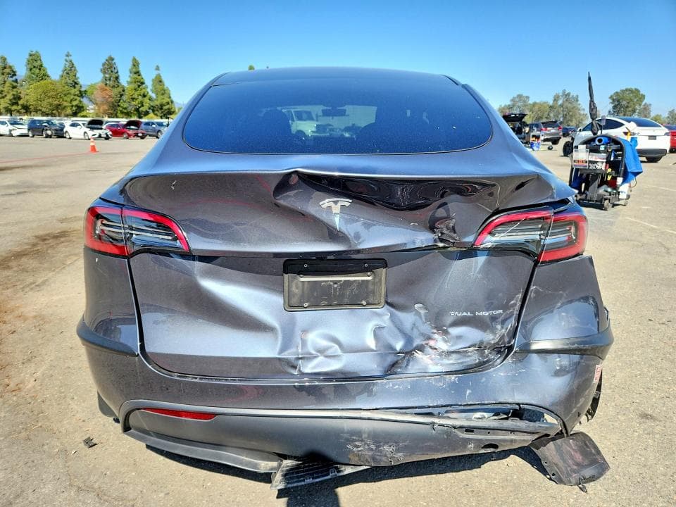 2023 TESLA MODEL Y 6