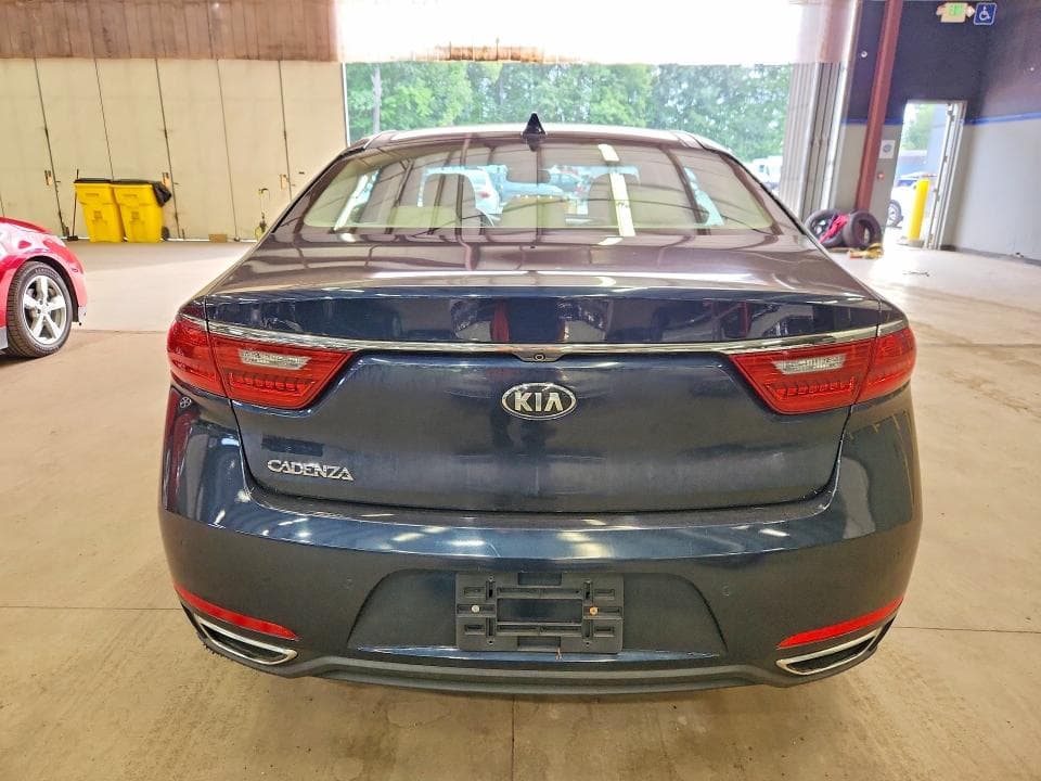 2017 KIA CADENZA PREMIUM 6