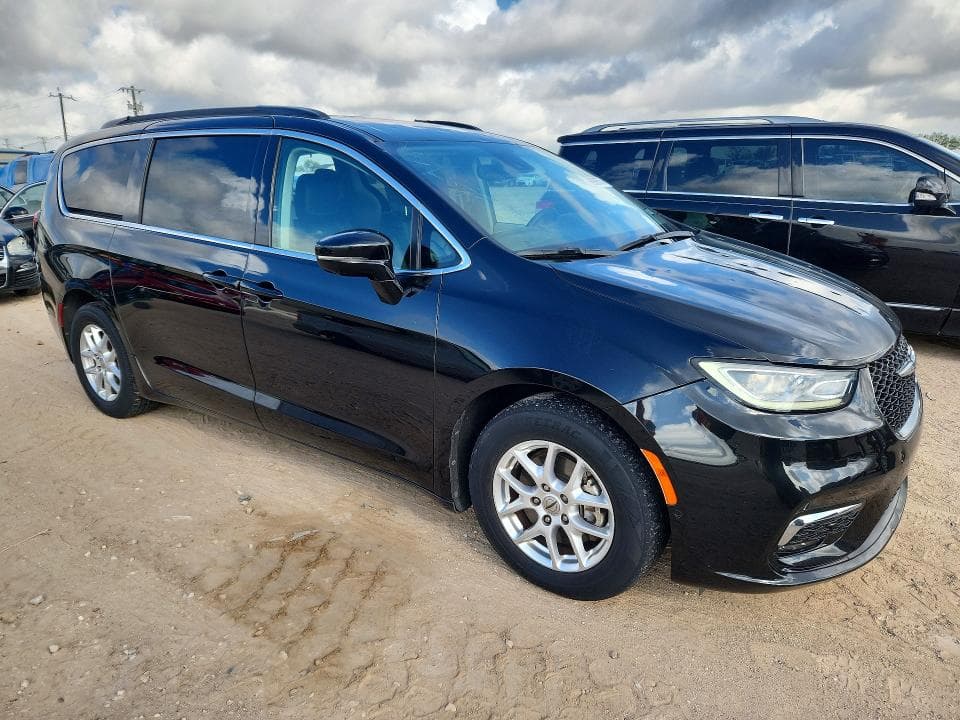 2022 CHRYSLER PACIFICA TOURING L 4