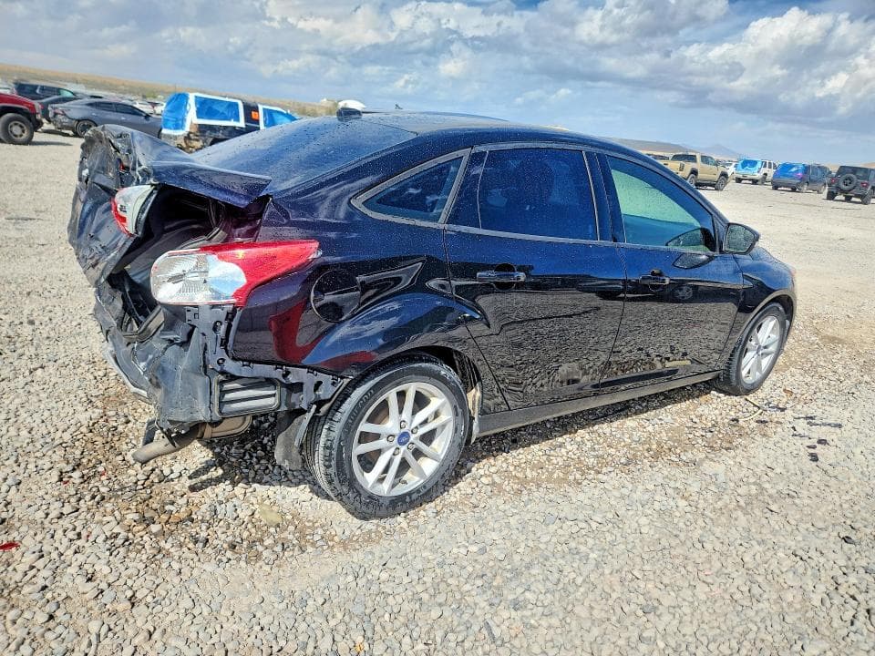 2017 FORD FOCUS SE 3