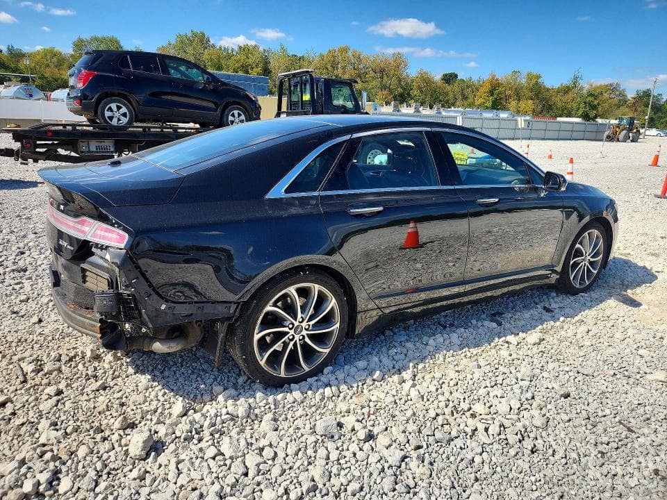 2017 LINCOLN MKZ RESERVE 3