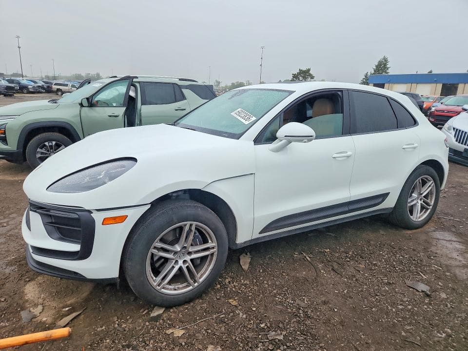 2025 PORSCHE MACAN BASE - 1