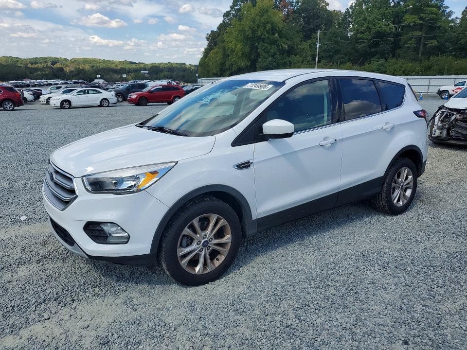 2017 FORD ESCAPE SE - 1