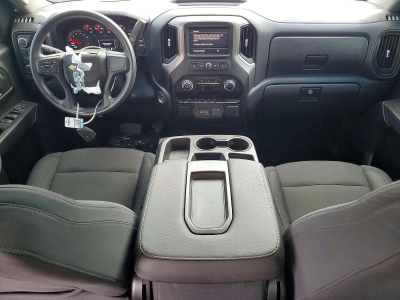2025 CHEVROLET SILVERADO K1500 CUSTOM 8