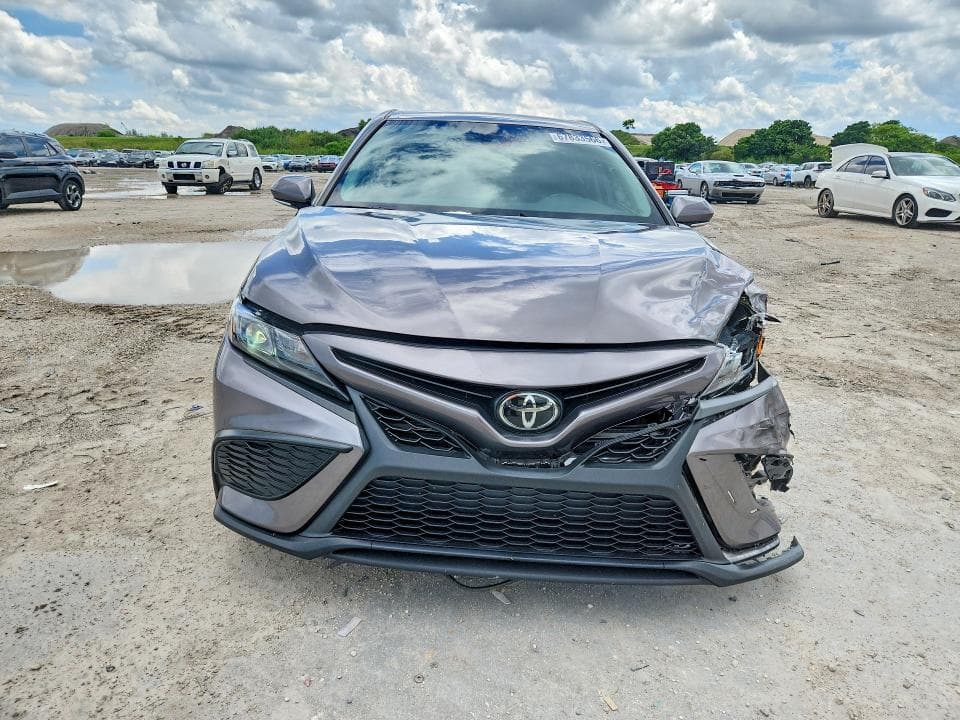 2024 TOYOTA CAMRY SE 5
