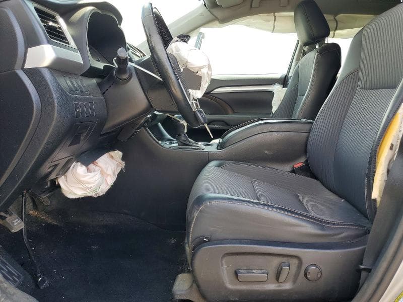 2017 TOYOTA HIGHLANDER LE PLUS 7