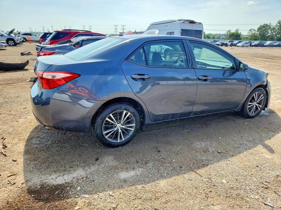 2017 TOYOTA COROLLA LE 3