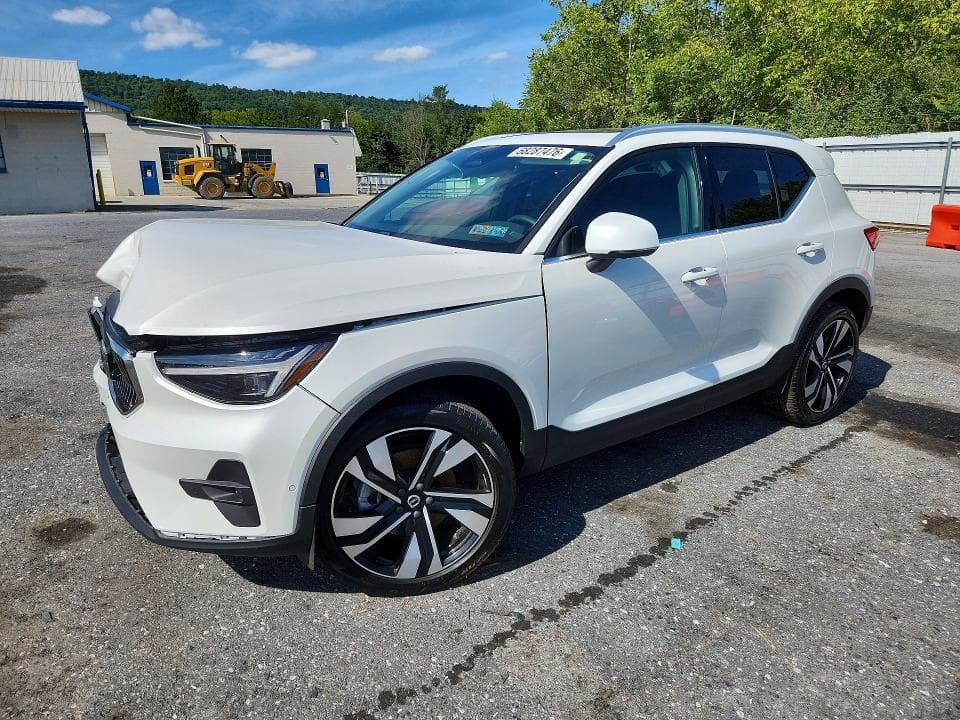 2024 VOLVO XC40 ULTIMATE - 1