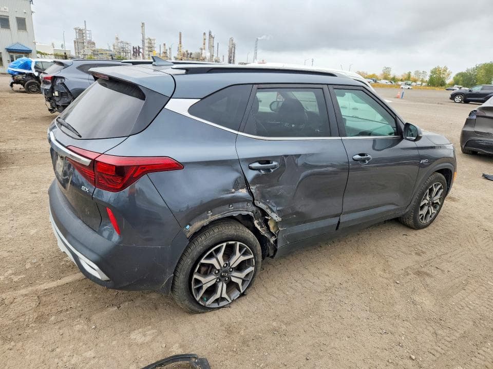 2021 KIA SELTOS EX 3