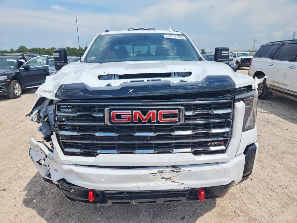2025 GMC SIERRA K2500 AT4 5