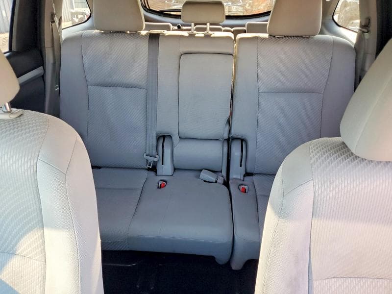 2019 TOYOTA HIGHLANDER LE 10