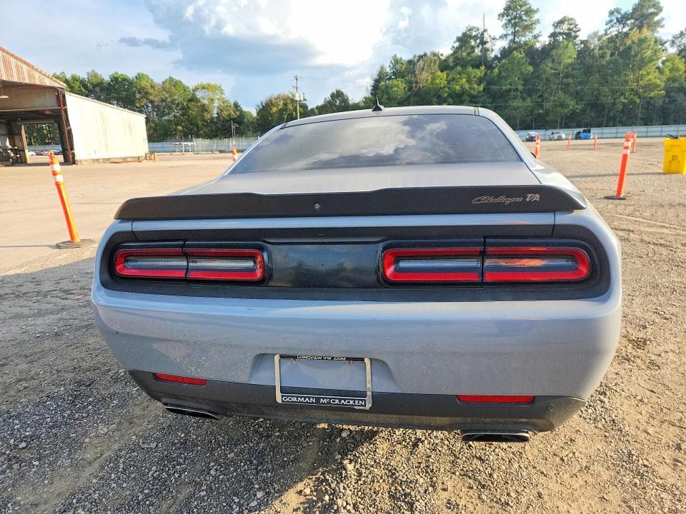 2021 DODGE CHALLENGER R 6